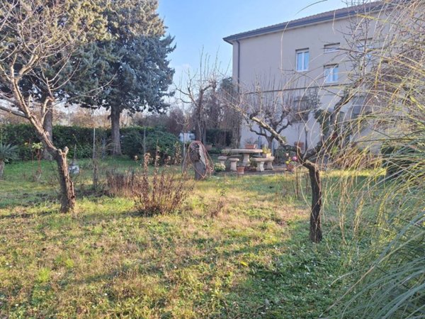 casa indipendente in vendita a Rimini in zona Grotta Rossa