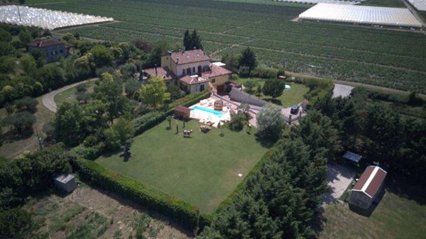 casa indipendente in vendita a Rimini in zona Corpolò