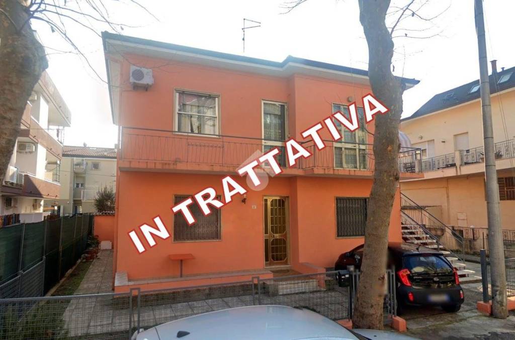 appartamento in vendita a Rimini in zona Rivazzurra
