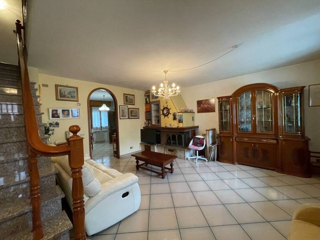 casa indipendente in vendita a Rimini in zona Torre Pedrera