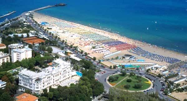 appartamento in vendita a Rimini in zona Miramare di Rimini