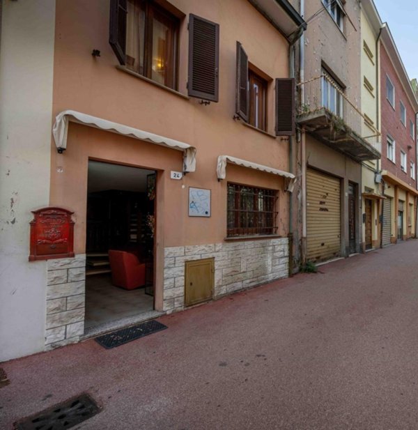 casa semindipendente in vendita a Rimini in zona Centro Storico
