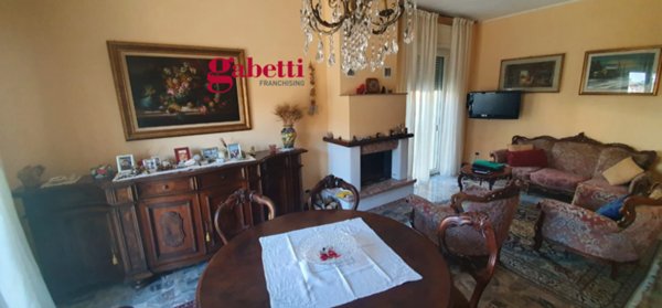 appartamento in vendita a Rimini in zona Rivazzurra