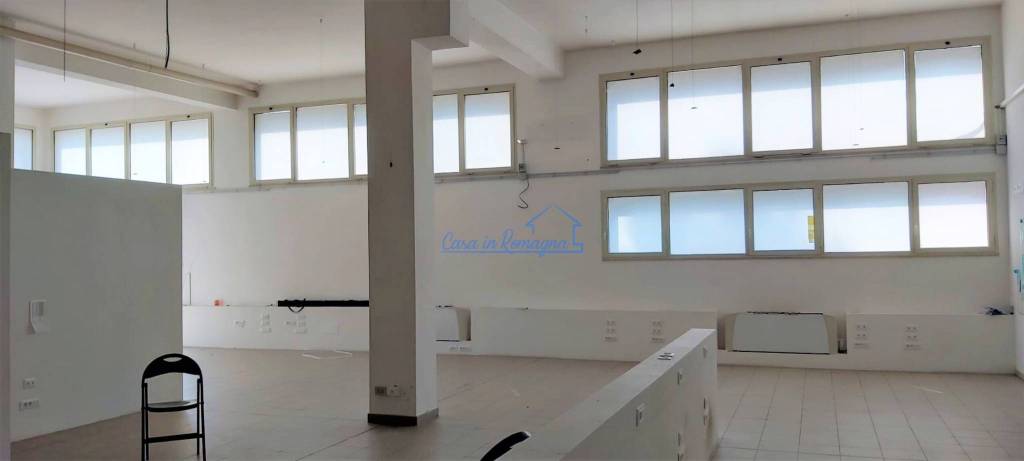 ufficio in vendita a Rimini in zona Marecchiese