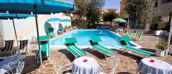 negozio in vendita a Rimini in zona Bellariva
