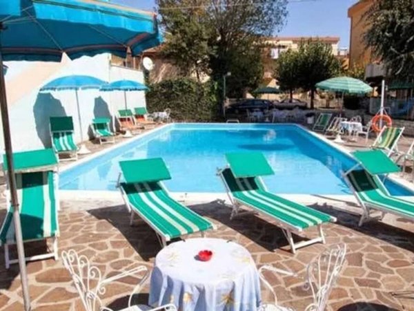 intera palazzina in vendita a Rimini in zona Bellariva