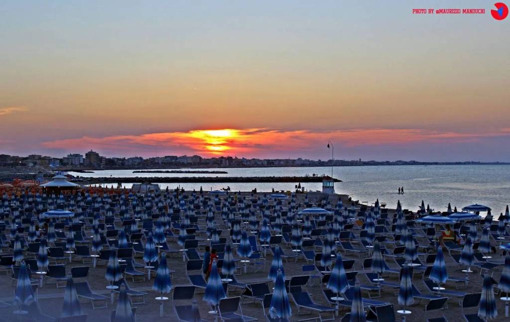 negozio in vendita a Rimini in zona San Giuliano a Mare