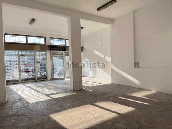 negozio in vendita a Rimini
