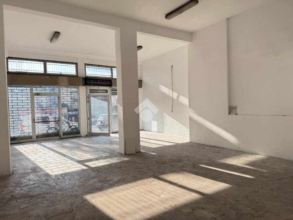 negozio in vendita a Rimini