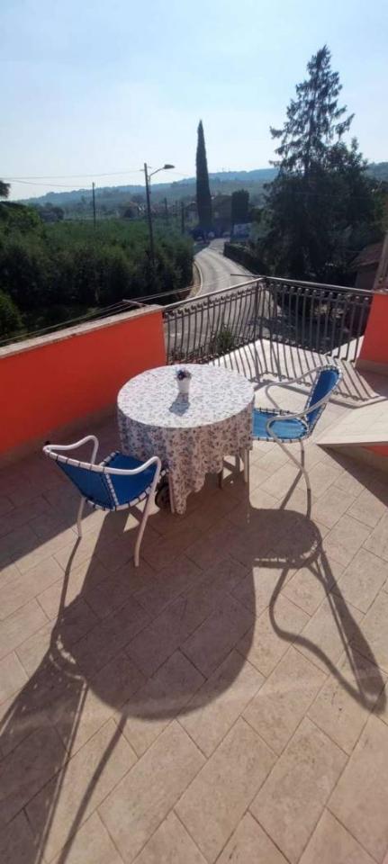 casa indipendente in vendita a Rimini in zona Vergiano