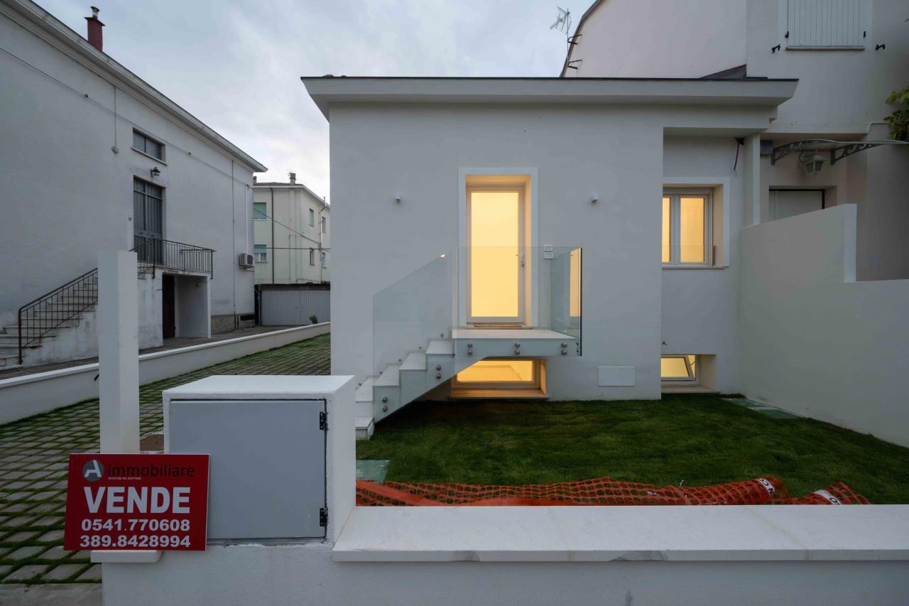 casa indipendente in vendita a Rimini in zona Borgo Mazzini