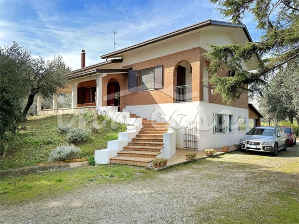 casa indipendente in vendita a Rimini