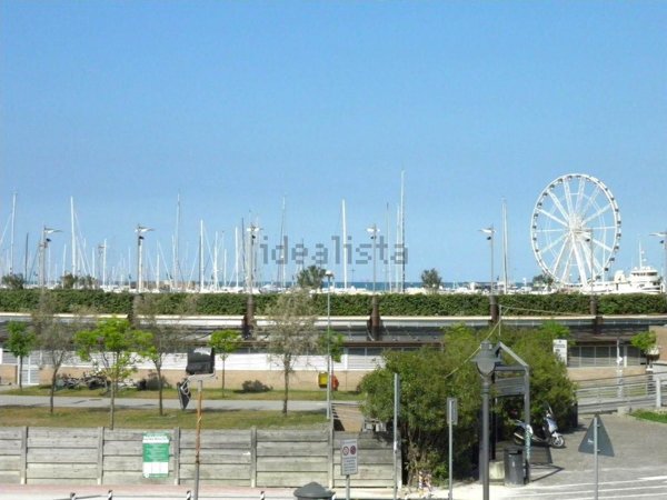 negozio in vendita a Rimini in zona San Giuliano a Mare
