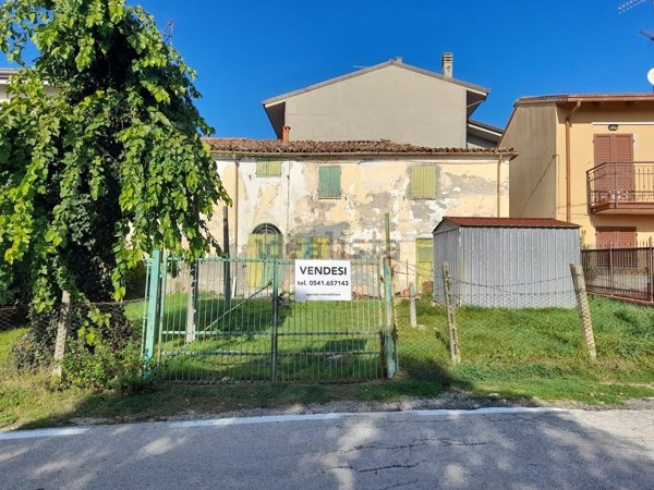 casa indipendente in vendita a Rimini in zona Gaiofana
