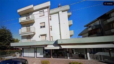 negozio in vendita a Rimini in zona Celle