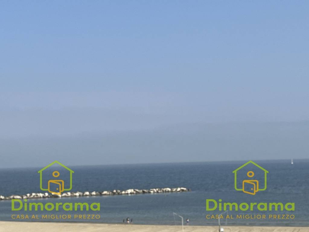 intera palazzina in vendita a Rimini in zona San Giuliano a Mare