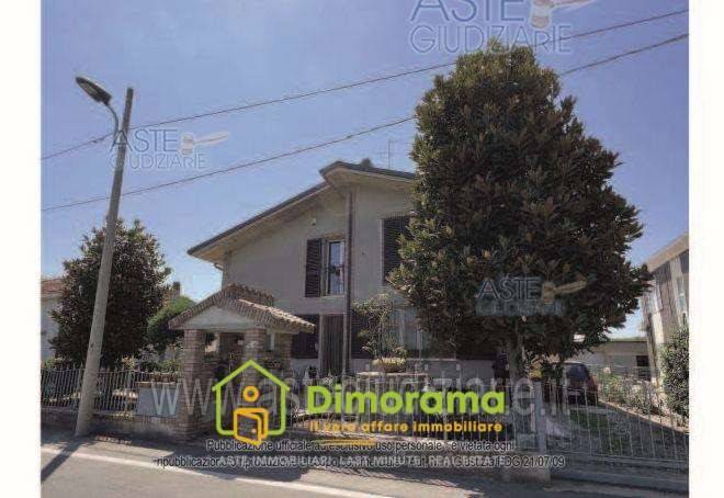 casa indipendente in vendita a Rimini in zona Torre Pedrera