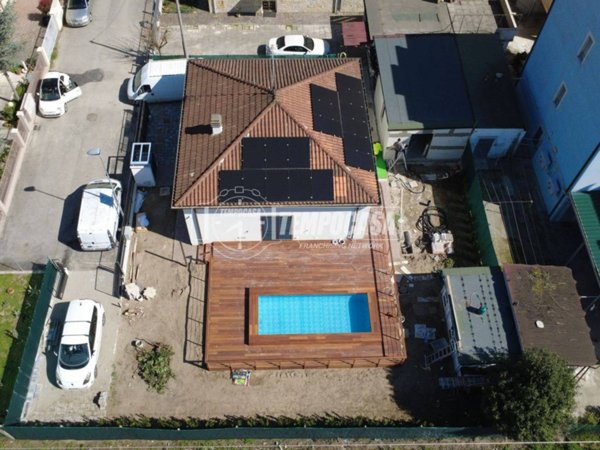 casa indipendente in vendita a Rimini in zona Lagomaggio