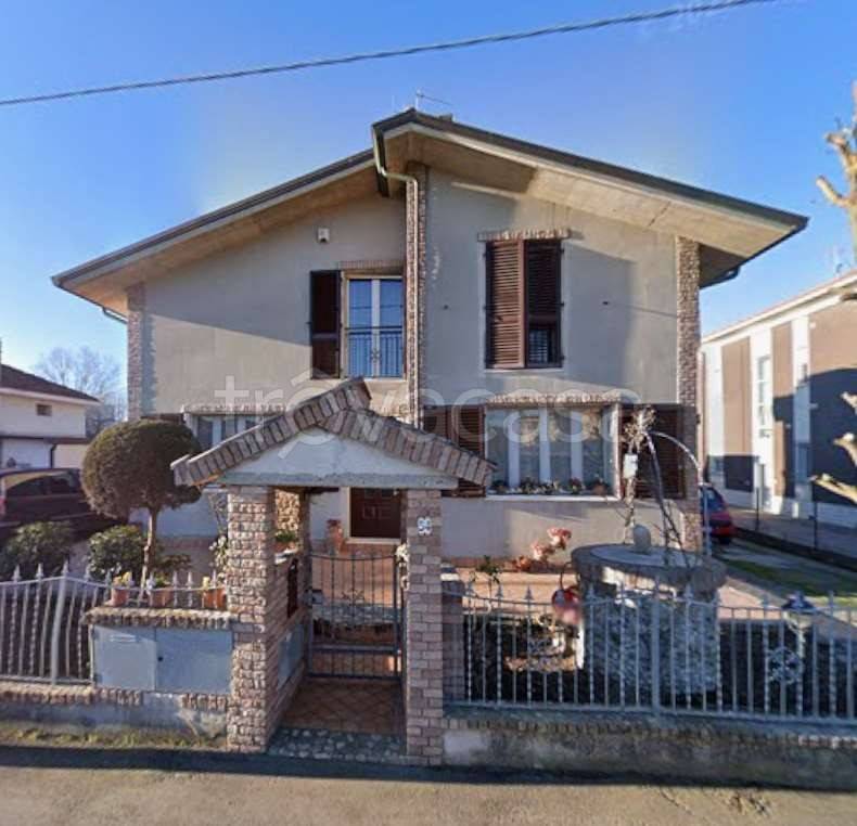 casa indipendente in vendita a Rimini in zona Torre Pedrera