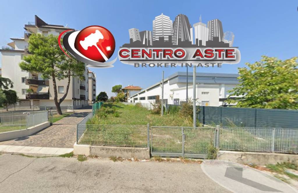 casa indipendente in vendita a Rimini in zona Miramare di Rimini