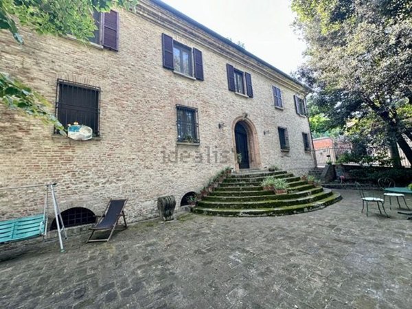 casa indipendente in vendita a Rimini