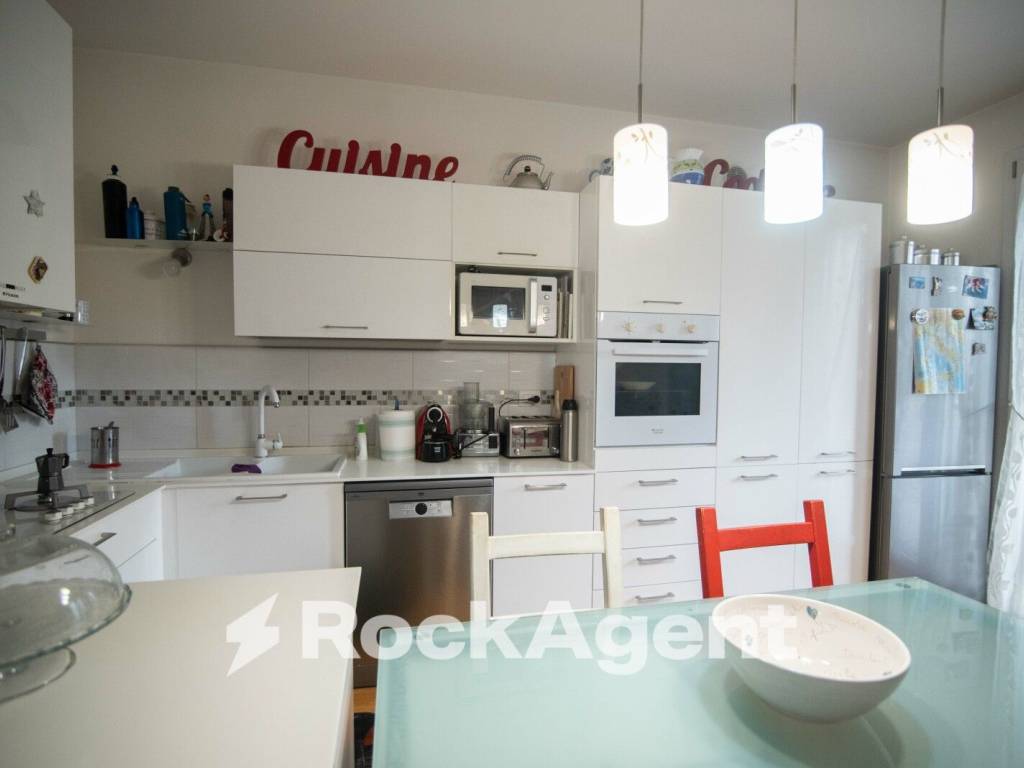 casa indipendente in vendita a Rimini in zona Viserba