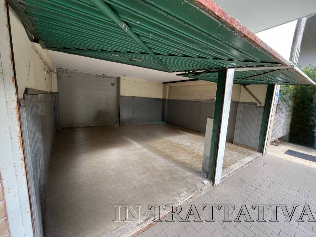 ufficio in vendita a Rimini in zona Miramare di Rimini