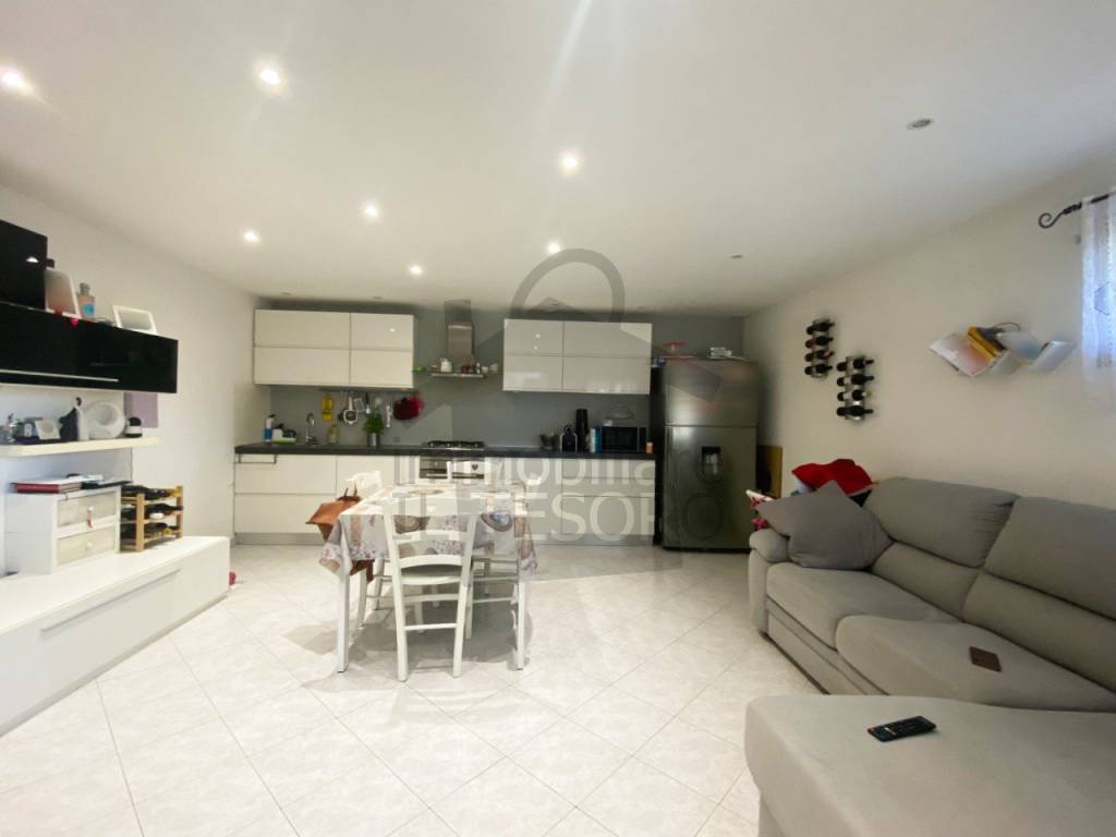 casa indipendente in vendita a Rimini in zona Santa Cristina