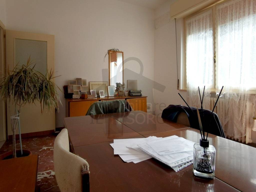 appartamento in vendita a Rimini in zona Marina Centro