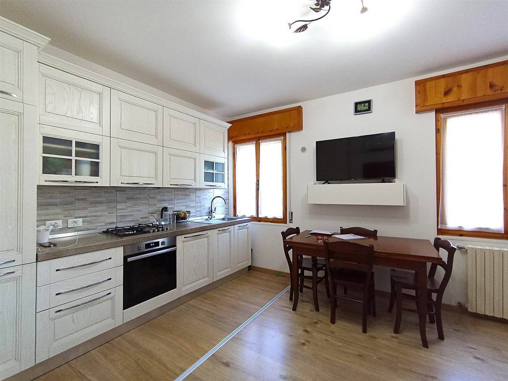 casa indipendente in vendita a Rimini in zona Vergiano