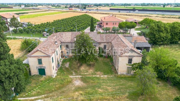 villa in vendita a Rimini in zona Santa Giustina