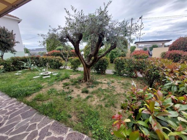 appartamento in vendita a Rimini in zona Viserba