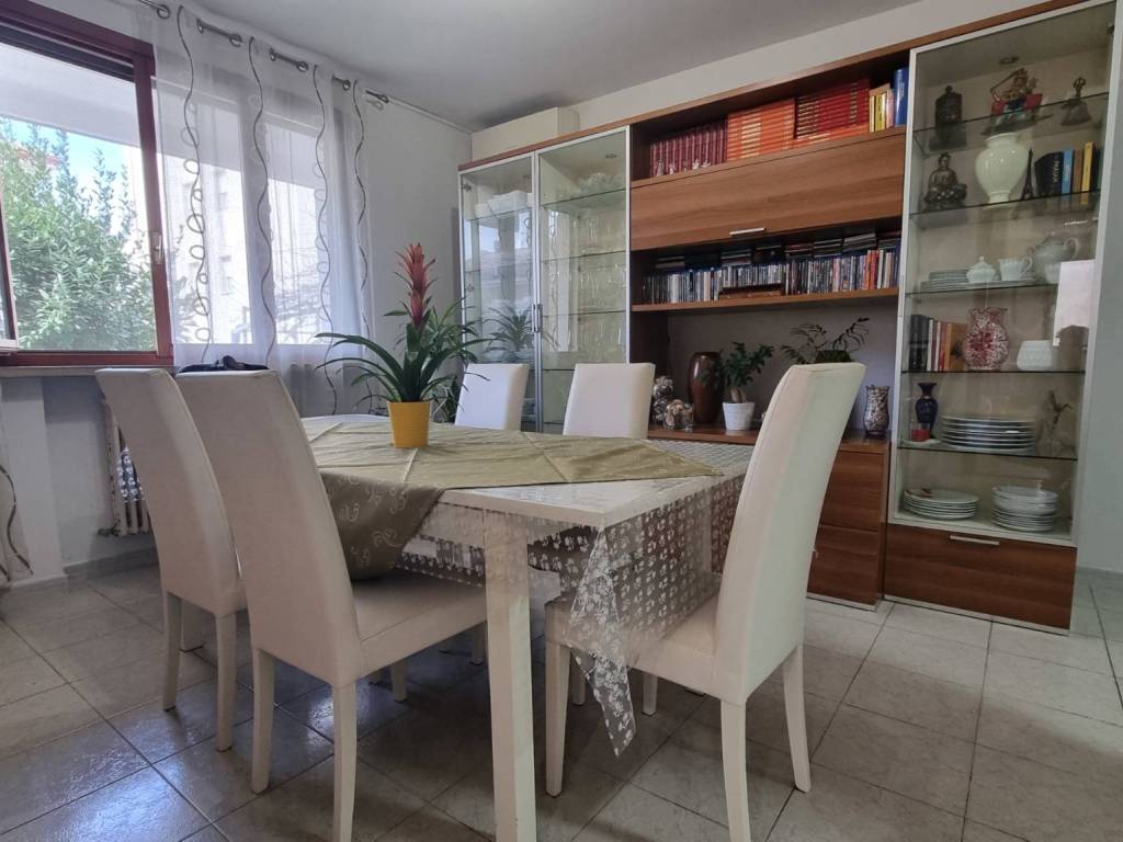 casa indipendente in vendita a Rimini in zona Lagomaggio
