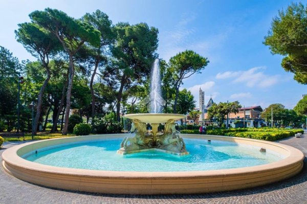 appartamento in vendita a Rimini in zona Marina Centro