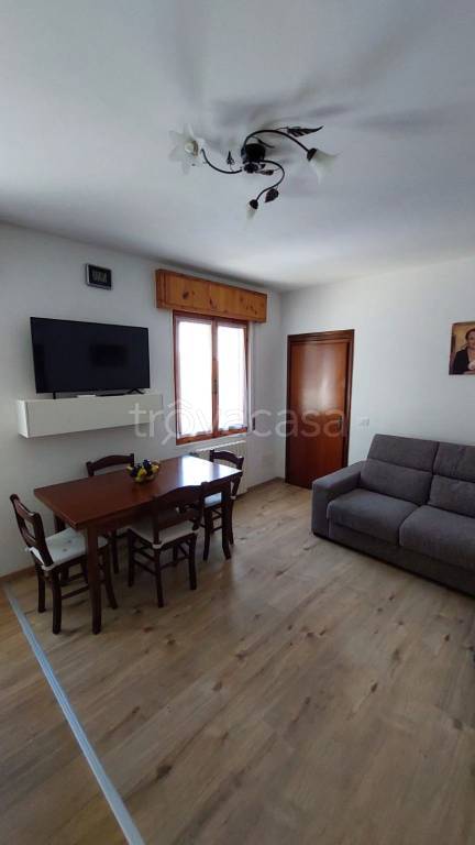 casa indipendente in vendita a Rimini