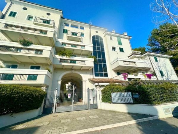 appartamento in vendita a Rimini in zona Marina Centro