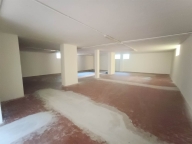 negozio in vendita a Rimini in zona Miramare di Rimini