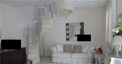 casa indipendente in vendita a Rimini