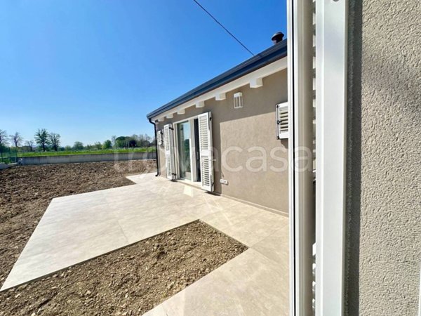 casa indipendente in vendita a Rimini in zona Spadarolo
