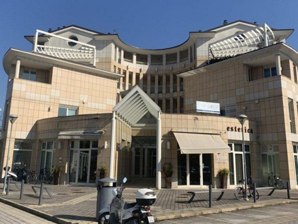 ufficio in vendita a Rimini in zona INA Casa