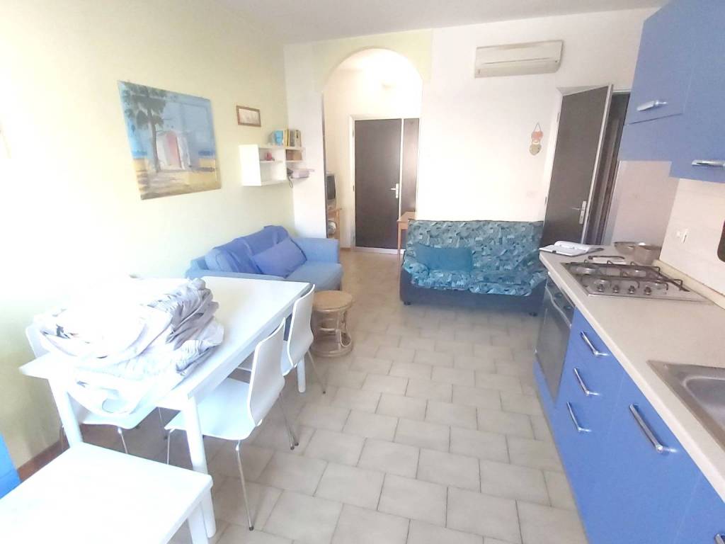 appartamento in vendita a Rimini in zona Miramare di Rimini