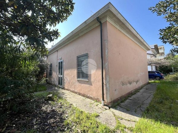 casa indipendente in vendita a Rimini in zona Rivabella