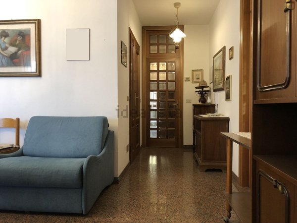 appartamento in vendita a Rimini in zona Marina Centro