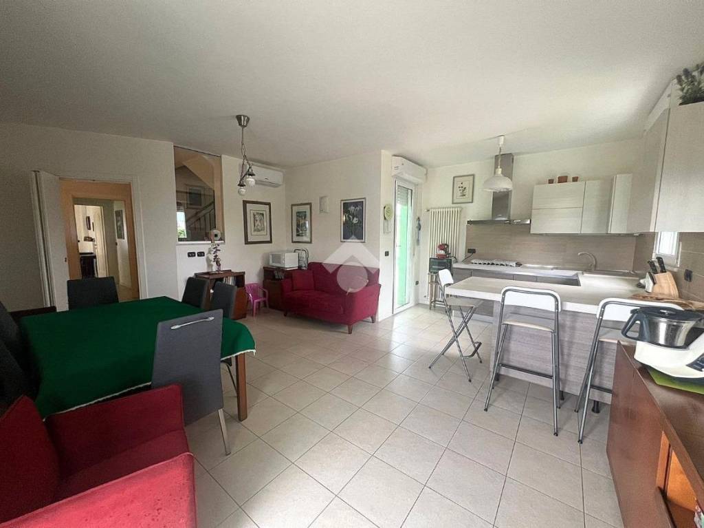appartamento in vendita a Rimini in zona Viserbella