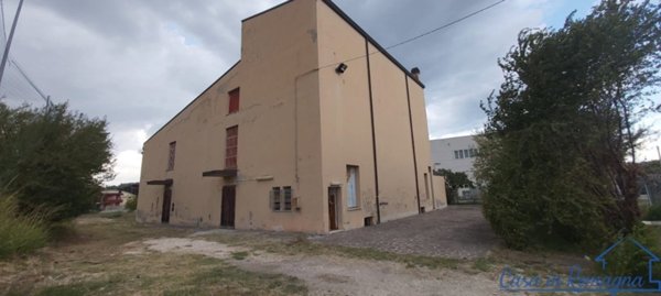 casa indipendente in vendita a Rimini in zona Marina Centro