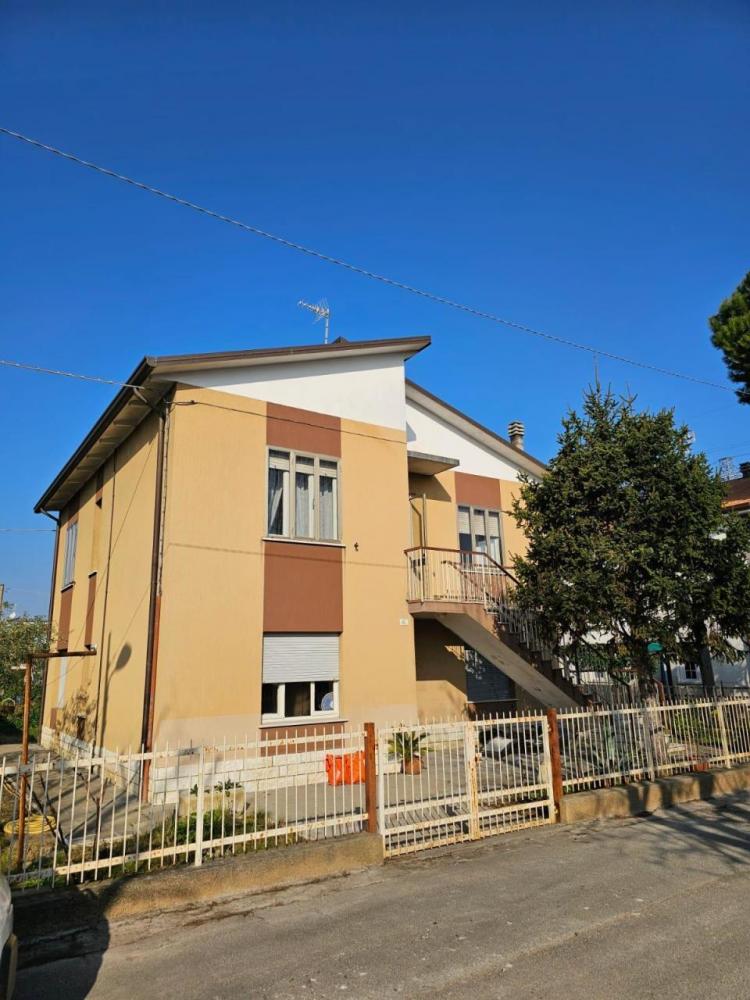 casa indipendente in vendita a Rimini