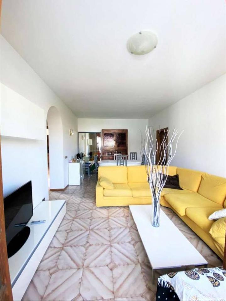 casa indipendente in vendita a Rimini in zona Viserba