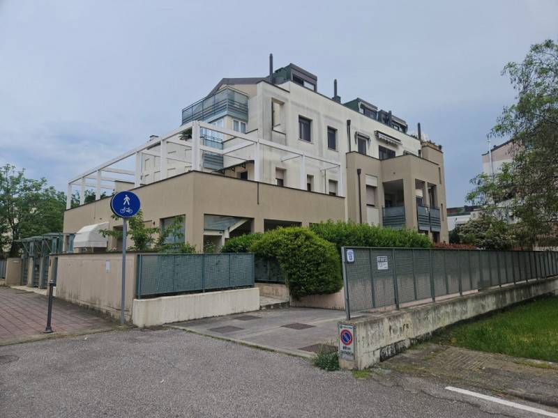 appartamento in vendita a Rimini in zona Marebello