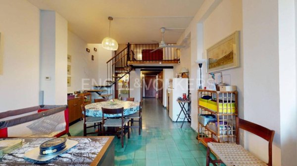 appartamento in vendita a Rimini in zona Marina Centro