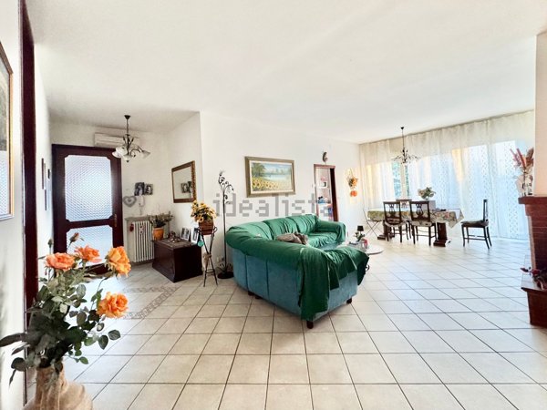 appartamento in vendita a Rimini in zona Marecchiese